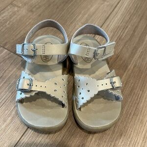 Toddler girls gold sandals.